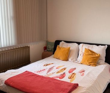 Appartement te huur in Maaseik voor € 795 met 3 slaapkamers - Photo 2