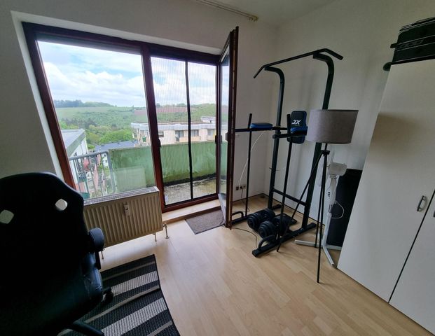 Trier-Kürenz: 1-Zimmer Dachgeschosswohnung mit 26 m² WFL und Balkon - Photo 1