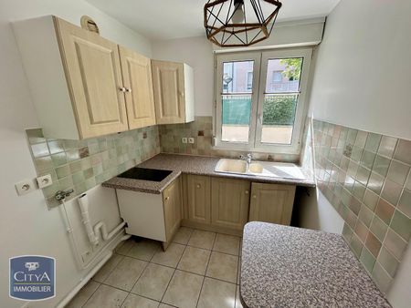 Location Appartement 2 pièces 42m² VOISINS LE BRETONNEUX 78960 - Photo 3