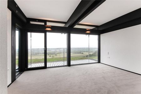 4 bedroom detached house to rent - Photo 3