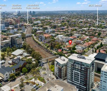 CHARMING & PERFECTLY LOCATED ONLY MOMENTS TO STATION, WESTFIELD, ML... - Photo 1