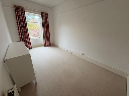 4 bedroom flat to rent - Photo 5