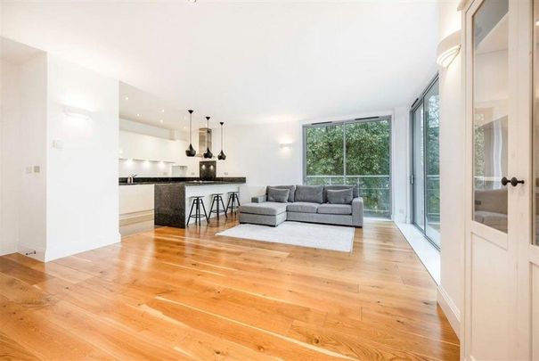 Monza Street, Wapping, E1W - Photo 1