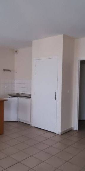 Location appartement 1 pièce 32 m² à Privas (07000) - Photo 1