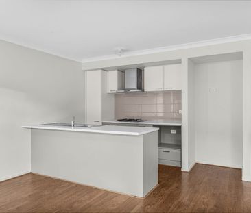 Comfort, Convenience & Modern Living! - Photo 5