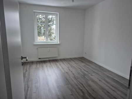 Helle 2-R-Whg im EG - Stellpl. + Garten anmietbar! - Foto 2