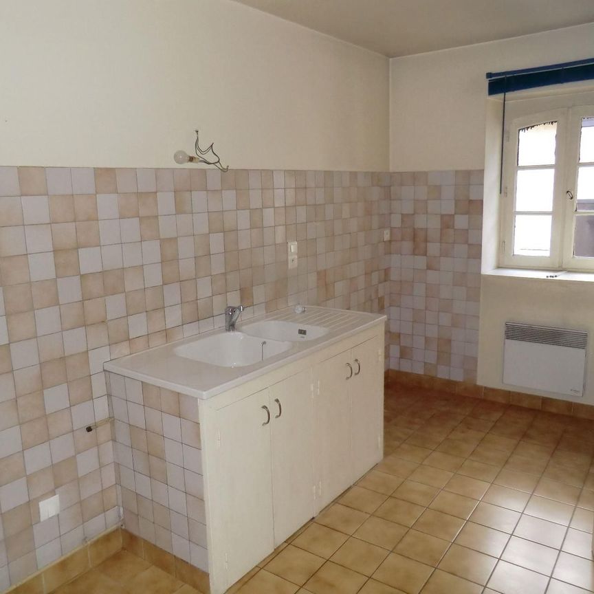 Location Appartement 2 pièces 56m² BRIVE LA GAILLARDE 19100 - Photo 1