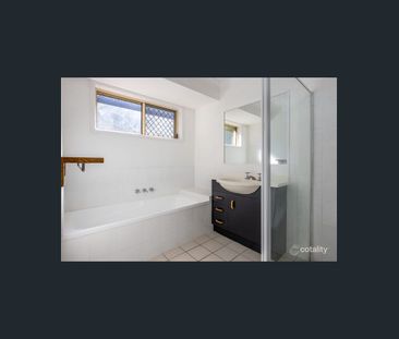 AVAILABLE 23/4/26 BREAK LEASE - Photo 2