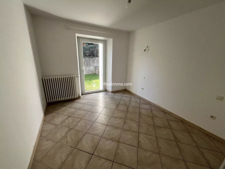 Location Appartement 3 pièces 77 m2 à Millau - Photo 3