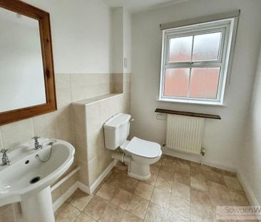 3 bedroom end of terrace house to rent - Photo 6