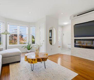 Maison à étages - 245 Boul. de Palerme - Photo 2