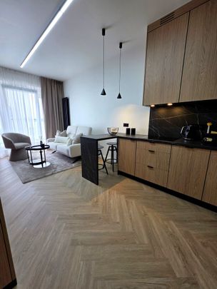 Apartament z balkonem z widokiem na rzekę. - Photo 1