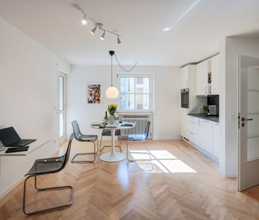 Furnished apartment in Schwabing, 5 minutes from U-Bahn line U6 at ... - Foto 1