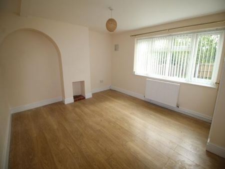 2 bedroom end of terrace house to rent - Photo 3