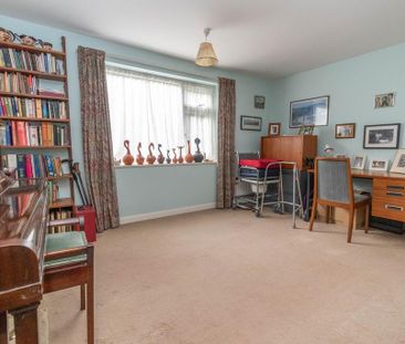 3 bedroom semi-detached house to rent - Photo 4