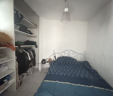 Location Appartement 1 pièce 34m² CAMPS LA SOURCE 83170 - Photo 3