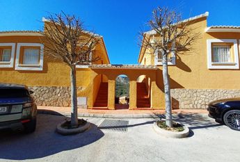 Apartment with 2 bedrooms with swimming pool LONG TERM