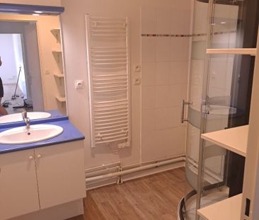 Location Appartement 3 pièces 59m² - Photo 6