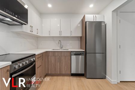 Condo in Downtown Vancouver, BC - Photo 4