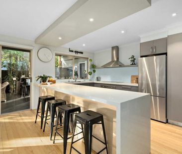 Luxury Family Living with Swim Spa, Alfresco Kitchen & Versatile St... - Photo 2