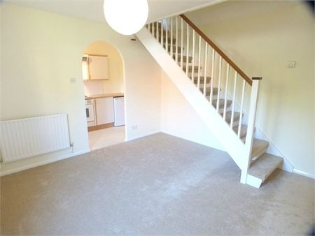 Eyston Drive, Weybridge, KT13 - Photo 2