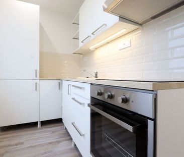 Pronájem bytu 2+1 • 53 m²Průběžná, Milovice - Benátecká Vrutice, St... - Photo 2