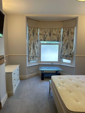 1 bedroom house of multiple occupation to rent - Photo 2