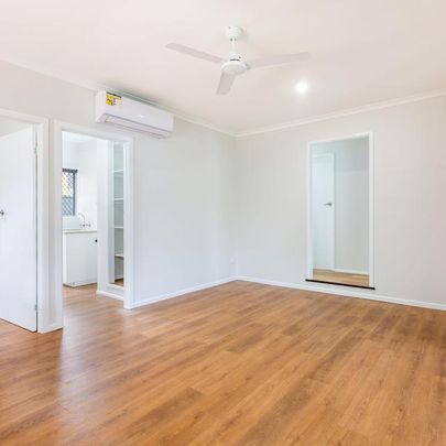 $780 per week / $3,120 Bond - Photo 1