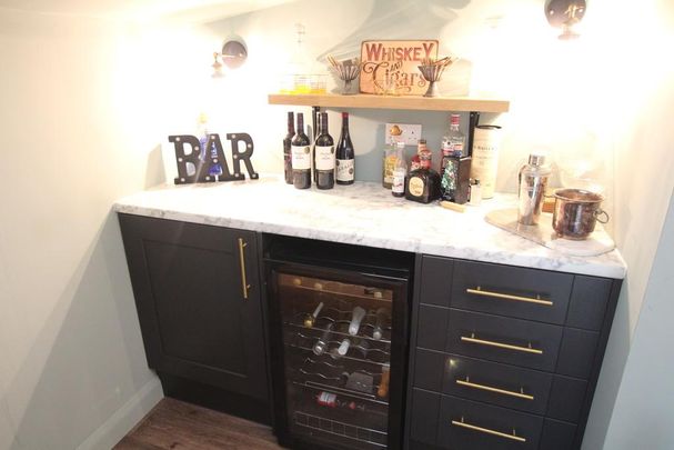 2 bedroom end of terrace house to rent - Photo 1