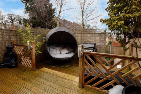 4 bedroom terraced house to rent - Photo 4