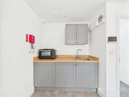 Studio to rent - Photo 4