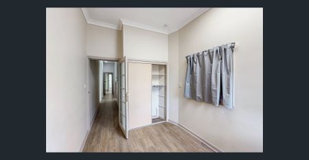 Newly Renovated 4-Bedroom Home in Prime Camberwell Location*** Meeting Point - when you drive on Toorak Rd, turn right to George st then turn right to - Photo 5