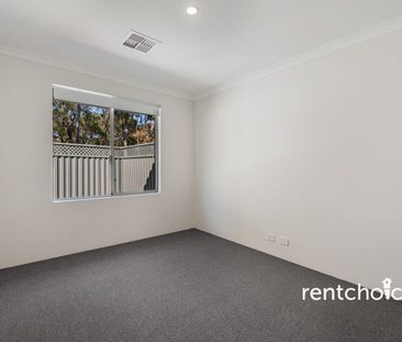 Beautiful Family Home in Providence Estate - Photo 4