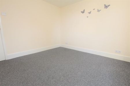 Evesham Road, Astwood Bank, Redditch, B96 6EA - Photo 3