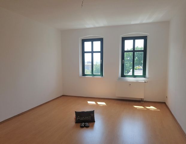 +++ Großzügige 2-Zimmer-Dachgeschosswohnung mit Balkon in Chemnitz-Hilbersdorf +++ - Photo 1