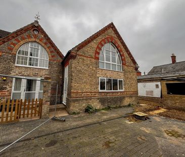 3 bedroom terraced house to rent - Photo 3