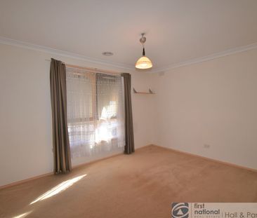 39 Turramurra Drive, Keysborough - Photo 5