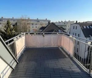 Ruhig gelegene 3-Zimmer Wohnung mit 2 Terrassen und Klimaanlage - PKW Stellplatz optional verfügbar - Foto 3