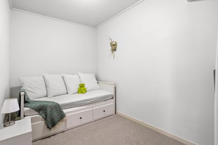 Furnished: Leafy Apartment in Teneriffe - Photo 4