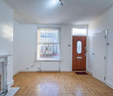 Strathmore Avenue, Leeds - Photo 2