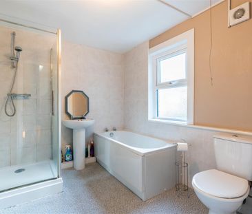 4 bed terraced house to rent in Warwick Street, Heaton, NE6 - Photo 1