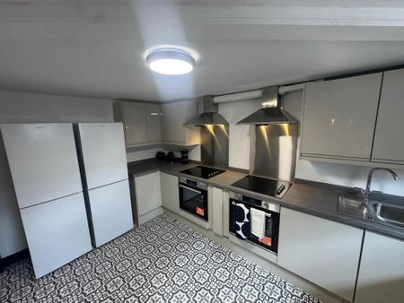 1 bedroom in a house share to rent - Photo 5