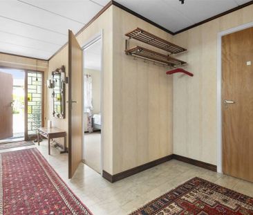 Hökbursvägen, Tumba - Photo 2