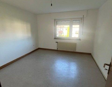 Geräumige 4-Zimmer-Wohnung in Elsdorf mit Balkon - Photo 1