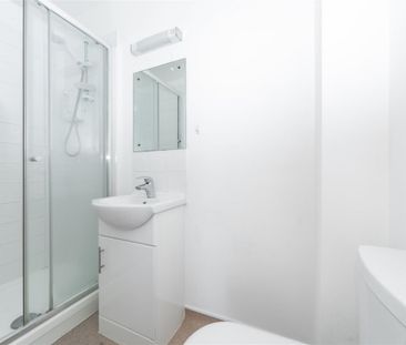 Cambridge Road, Eastbourne - Photo 1