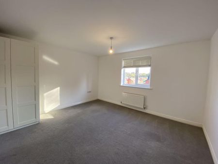 3 bedroom semi-detached house to rent - Photo 4