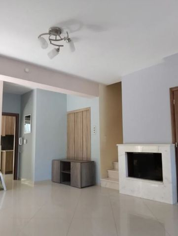 Μονοκατοικία για ενοικίαση Κέντρο (Άνοιξη) - Photo 3