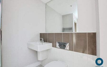 A well presented two bedroom furnished property within walking distance of the city centre and the waterfront, with the added bonus of an allocated parking space. - Photo 5