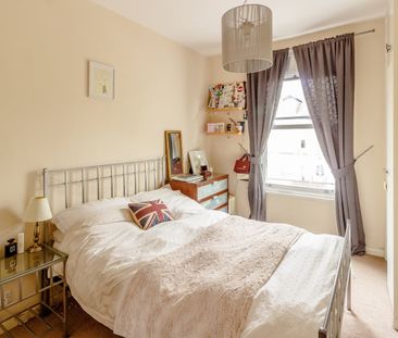 2 Bed Flat, Trinity Road, SW17 - Photo 4