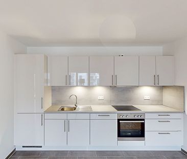 Quadratisch gut! Helle 2-Zimmer-Wohnung mit EBK und Loggia - Photo 2